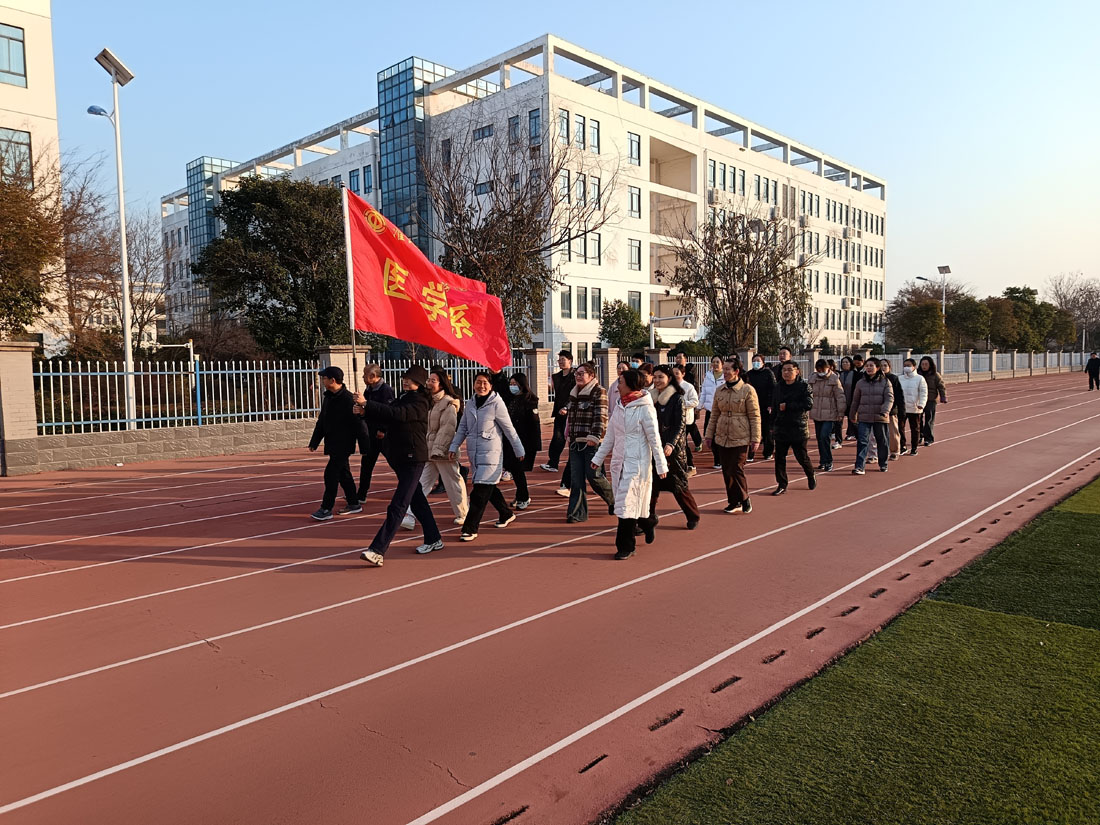 05.jpg